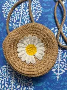 Cute Daisy Straw Crossbody Bag