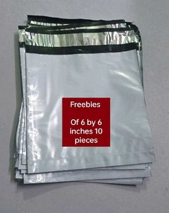 Beautiful Neckpiece With 10pieces Courier Bag FREE
