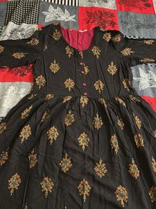 Elegant Black Printed Dress