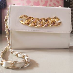WHITE SLINGBAG