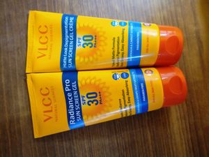 VLCC Sunscreen SPF30 PA+++ Combo Gel And Cream