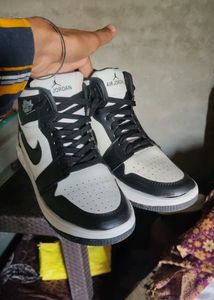 Nike Air Jordan 1 Black White