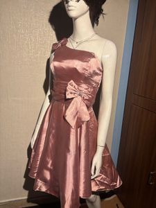 Elegant One-Shoulder Party Dress