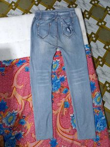 New Beautiful Trouser