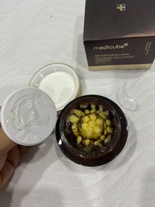 Medicube Deep Vita C Capsule Cream