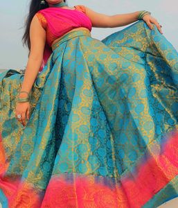 Flared Lehenga Choli With Chunri