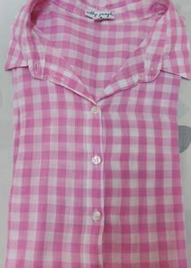 PRICE DROPPED 🤗CUTE PINK SHIRT