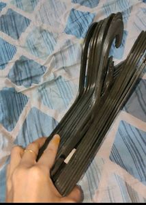 10 Unused Hanger