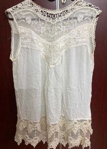 Sleevless White Top