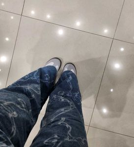 Printed Wide Leg Jeans