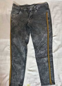 Stylish Grey Denim Jeans