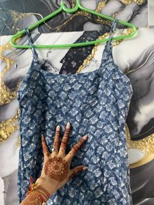 Aesthetic Sleevless Kurti