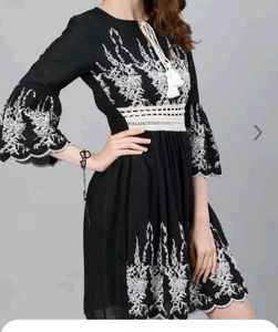 Women Black Ravishing al New kurti - Amazing Desig