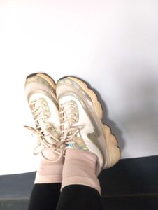 HnM Ladies Sneaker.