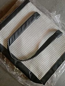 Houndstooth Shoulder Bag