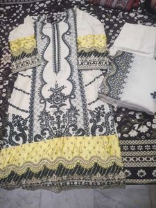 Pakistani Suit