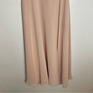 Beautiful , dust pink 👗
