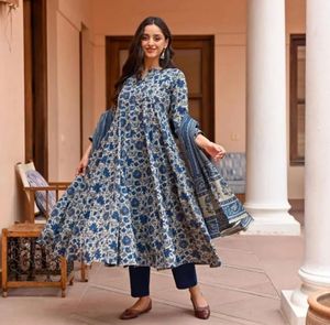 Anarkali Elegant Kurta Set
