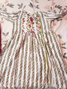 Elegant Floral Kurta Set