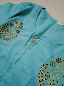 Pista Colour Kurti