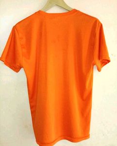 Men Solid Round Neck T shirt