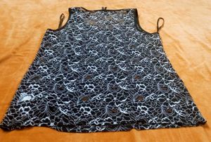 Crossroads Top