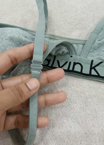 CK Bra..30 To 32 Size...M