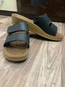 AQUALITE ORIGINAL WEDGES Size 8 ,Brought It In Pregnancy Time When Footsize Was Increased Coz Of Swelling , Wore 2 Times Only Now No Need As The Foot Size Is Normalise After Baby
