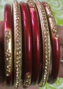 Lac Bangles