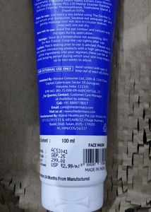 The Derma Co Face Wash