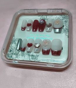 Press-on Nails