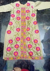 Floral Embroidered Kurti