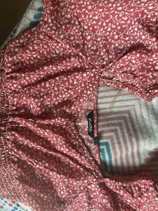 Pink  Floral Puff Sleeve smocked Crop Top