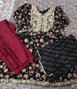 Partywear Naira Cut Kurta Pant Set With Dupatta
