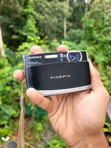 Fujifilm FinePix Z70 Digital Camera