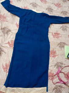 Blue &amp; Gold Leaf Print Kurti