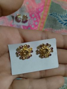 Set Of 4 Stud Earrings 💓