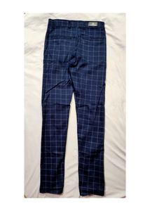 Checked Mid-Rise Slim Fit Chinos for Men