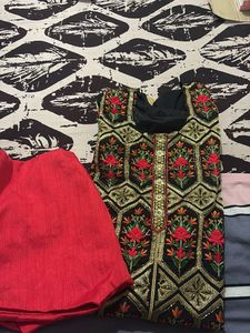 Elegant Embroidered Kurta Set