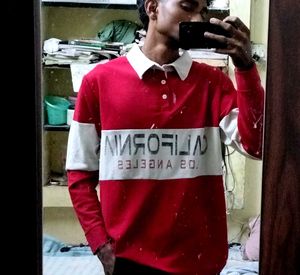 Red T-shirt With Collar
