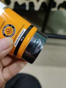 Dr. sheath&#39;s Kesar &amp; Kojic acid oil free sunscreen