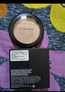 MAC Extra Dimension Skinfinish