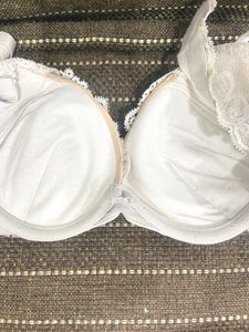 Lace Detail Bra Vera Wang