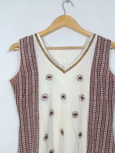 White &amp; Maroon  Kurta Sets(Womens)
