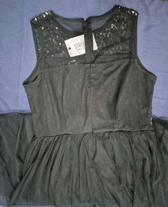Women&#39;s Gown