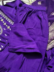 Beautiful Kurti Set With Dupatta
