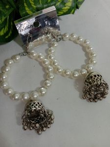 White Pearl Earrings (Women&#39;s)