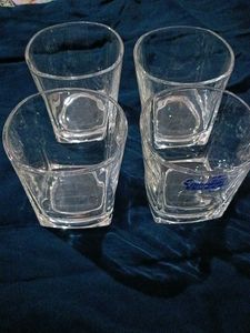 Set of 4 Square Glasses