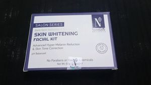 NATURAL&#39;S Skin Whitening Facial Kit