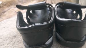 Vidra Black Sandals